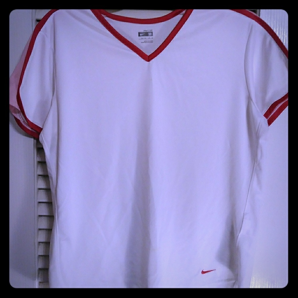 Ladies tennis apparel